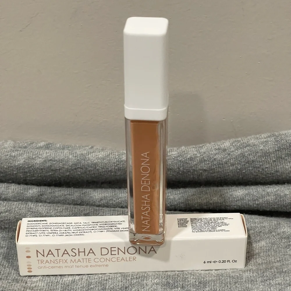 NATASHA DENONA Transfix Mayte Concealer in 15R Red/Rouge